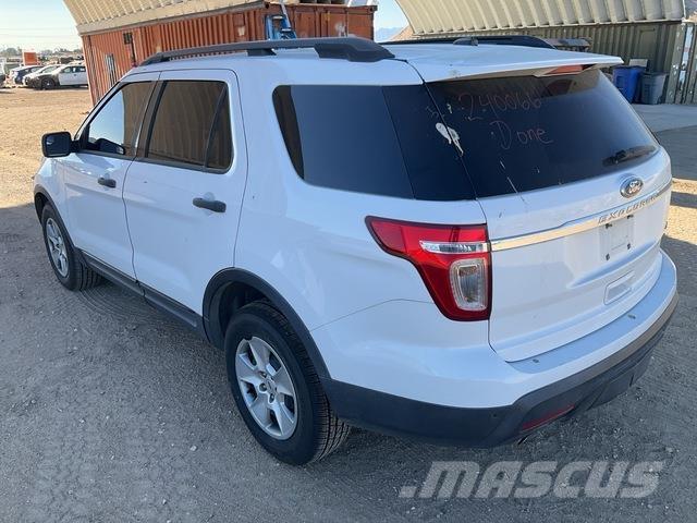 Ford Explorer PKWs