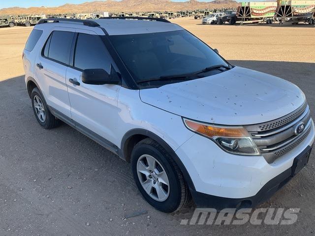 Ford Explorer PKWs