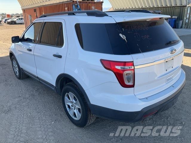 Ford Explorer PKWs