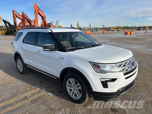 Ford Explorer PKWs