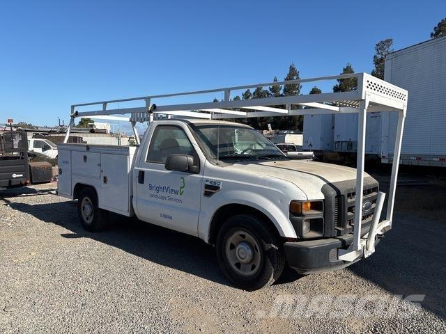 Ford F-250 Pickup/Pritschenwagen