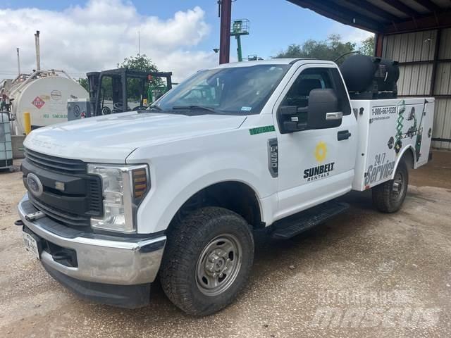Ford F-250 Sonstige Baumaschinen