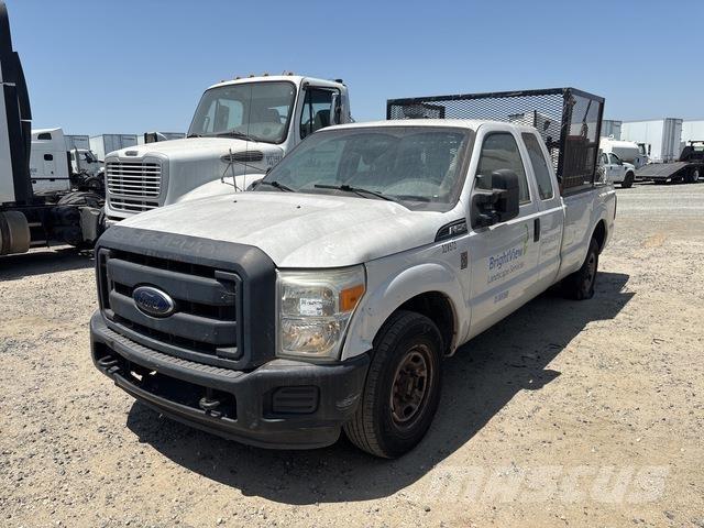 Ford F-250 Pickup/Pritschenwagen