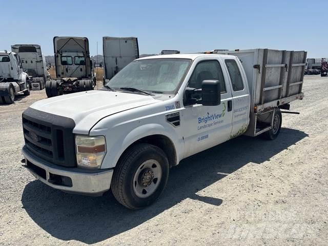 Ford F-250 Pritschenwagen/Pritschenwagen mit Seitenklappe