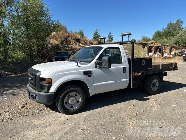 Ford F-250 Pritschenwagen/Pritschenwagen mit Seitenklappe