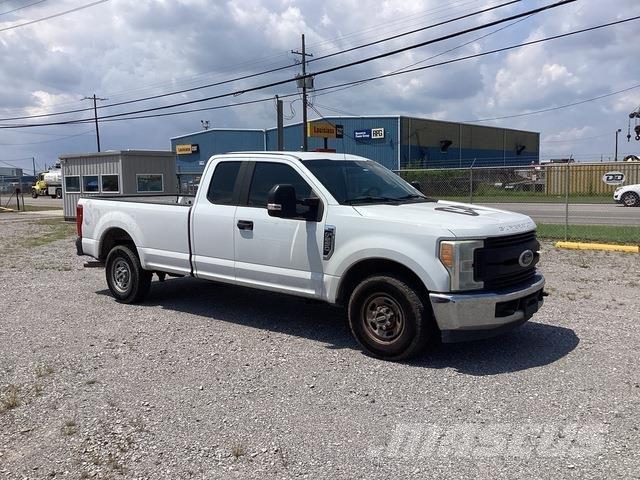 Ford F-250 Pickup/Pritschenwagen