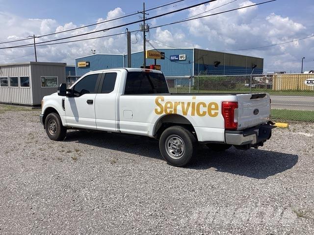 Ford F-250 Pickup/Pritschenwagen