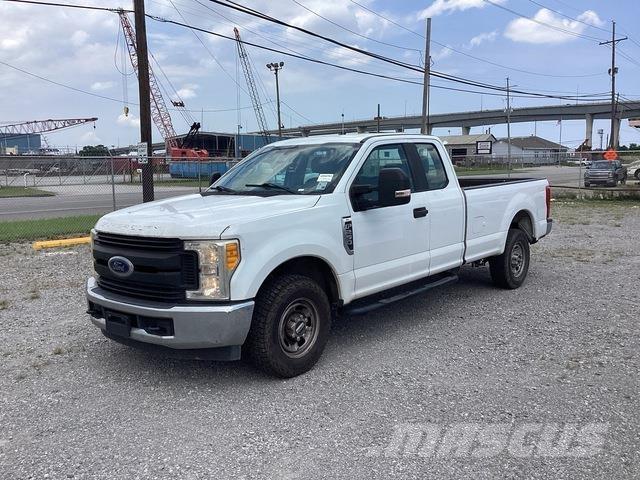 Ford F-250 Pickup/Pritschenwagen
