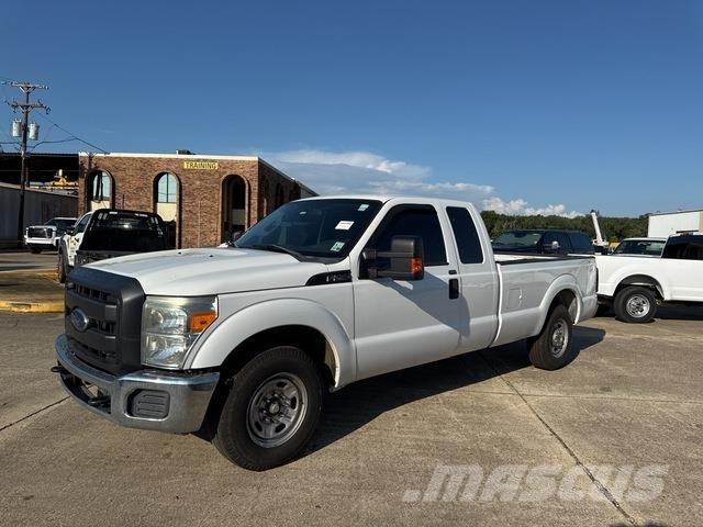 Ford F-250 Pickup/Pritschenwagen