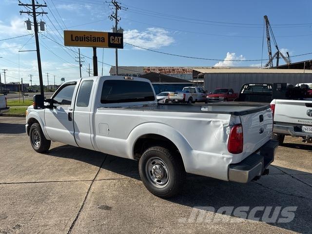 Ford F-250 Pickup/Pritschenwagen