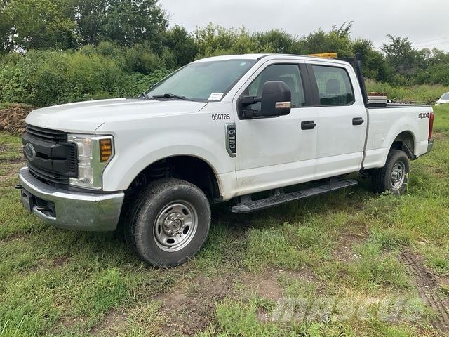 Ford F-250 Pickup/Pritschenwagen