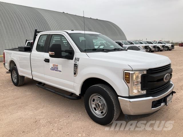 Ford F-250 Pickup/Pritschenwagen