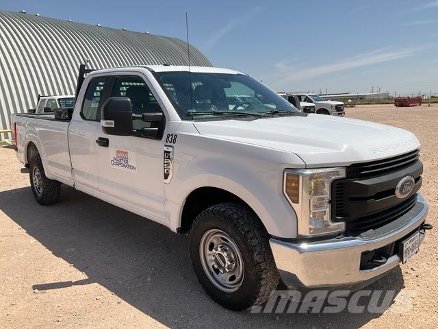 Ford F-250 Pickup/Pritschenwagen