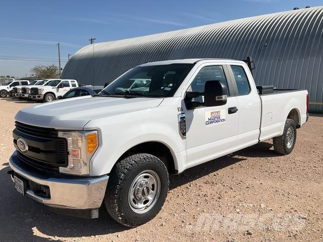 Ford F-250 Pickup/Pritschenwagen