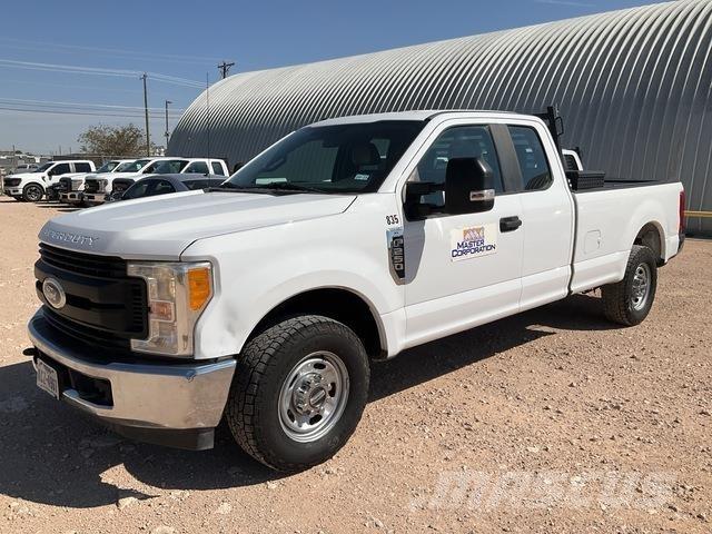Ford F-250 Pickup/Pritschenwagen