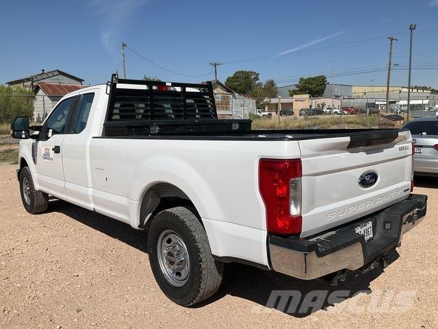 Ford F-250 Pickup/Pritschenwagen