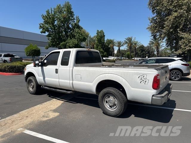 Ford F-250 Pickup/Pritschenwagen