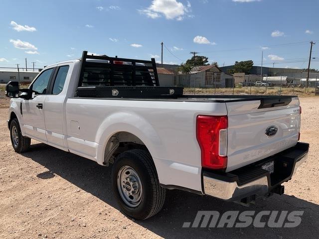 Ford F-250 Pickup/Pritschenwagen