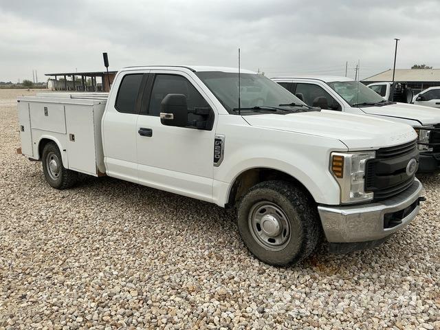 Ford F-250 Pickup/Pritschenwagen