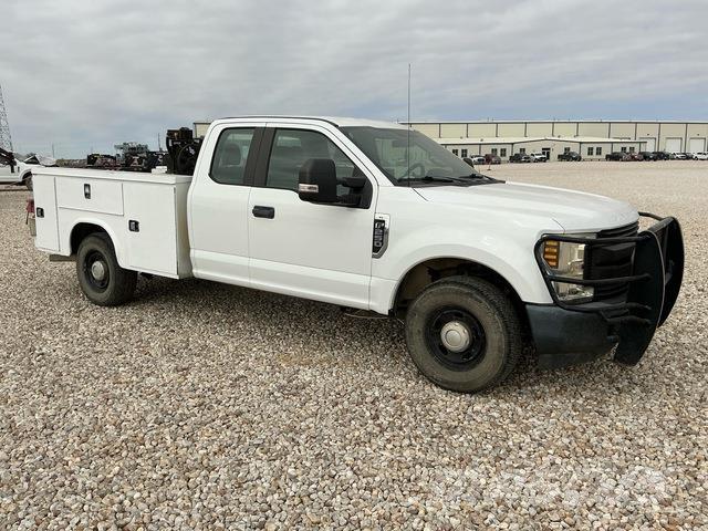 Ford F-250 Pickup/Pritschenwagen