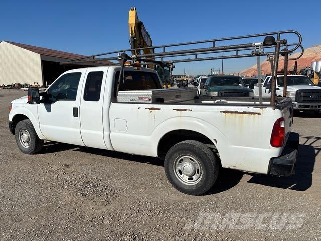 Ford F-250 Pickup/Pritschenwagen