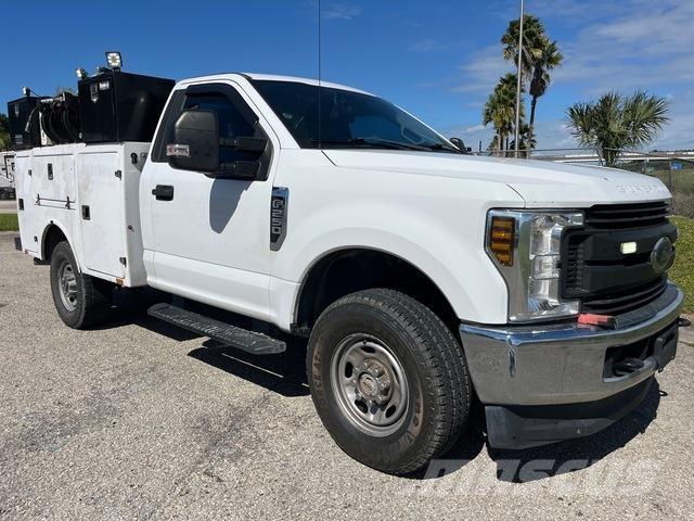 Ford F-250 Kommunal-Sonderfahrzeuge