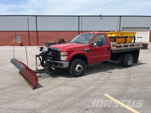 Ford F-350 Pritschenwagen/Pritschenwagen mit Seitenklappe