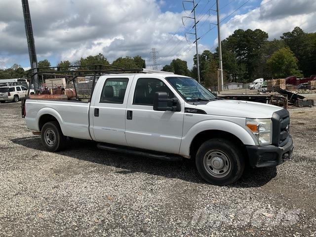 Ford F-350 Pickup/Pritschenwagen