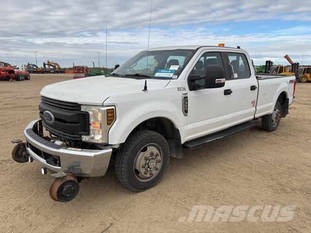 Ford F-350 Pickup/Pritschenwagen