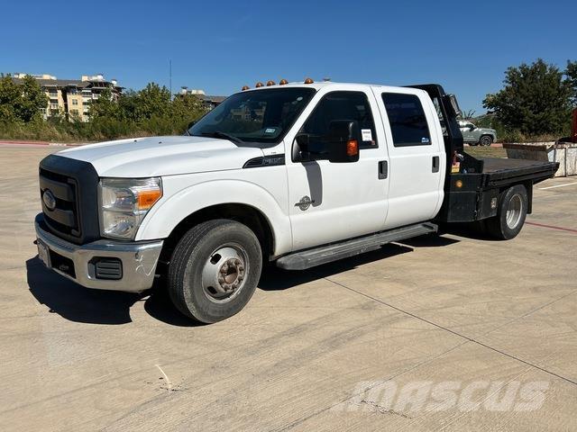 Ford F-350 Pritschenwagen/Pritschenwagen mit Seitenklappe