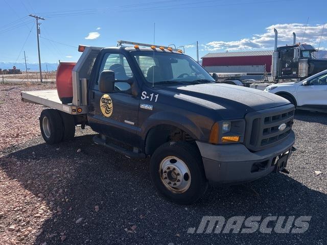 Ford F-350 Pritschenwagen/Pritschenwagen mit Seitenklappe