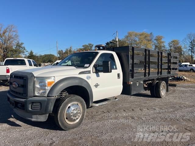 Ford F-450 Pritschenwagen/Pritschenwagen mit Seitenklappe