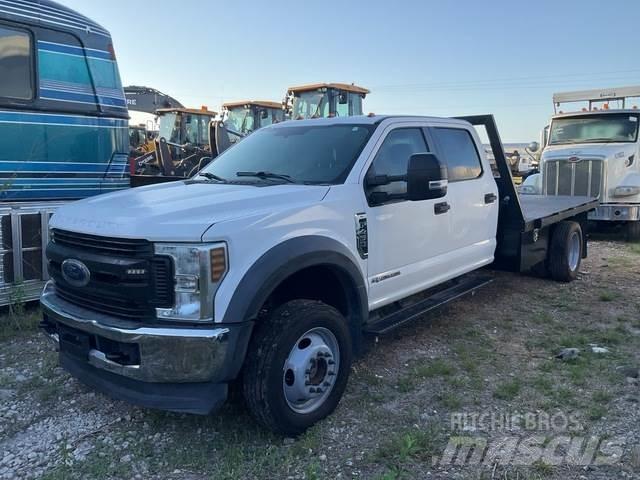 Ford F-450 Pritschenwagen/Pritschenwagen mit Seitenklappe