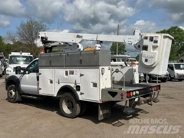 Ford F-450 LKW-Arbeitsbühnen