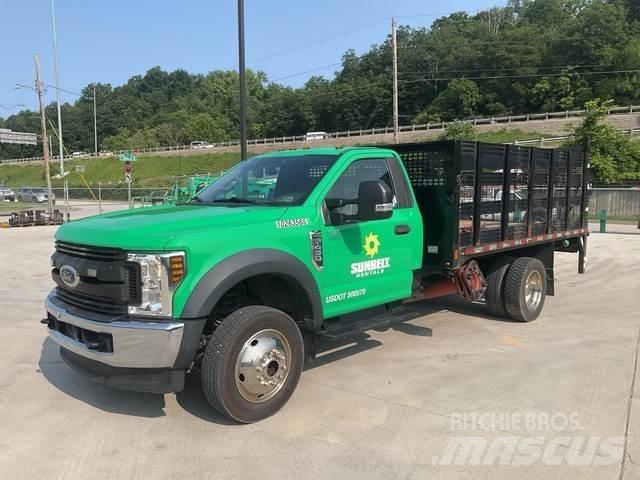 Ford F-450 Pritschenwagen/Pritschenwagen mit Seitenklappe
