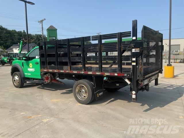 Ford F-450 Pritschenwagen/Pritschenwagen mit Seitenklappe