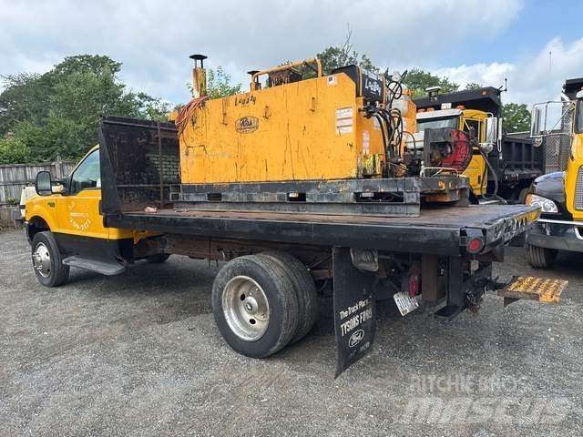 Ford F-450 Pritschenwagen/Pritschenwagen mit Seitenklappe