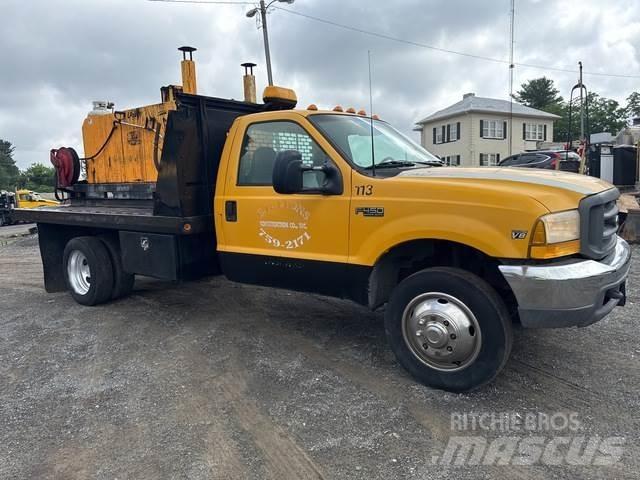 Ford F-450 Pritschenwagen/Pritschenwagen mit Seitenklappe