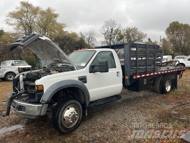 Ford F-550 Pritschenwagen/Pritschenwagen mit Seitenklappe