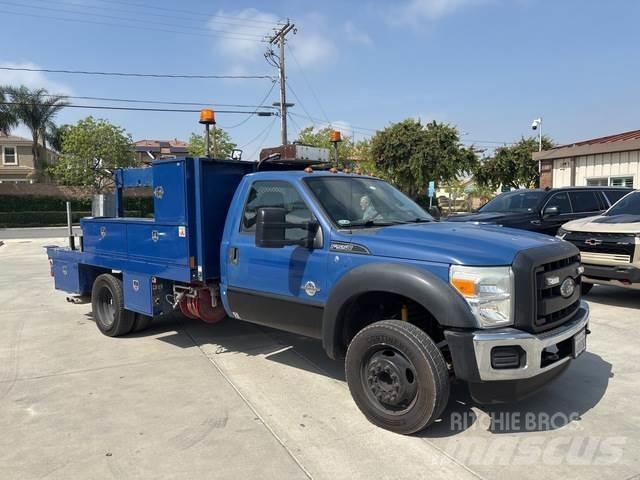Ford F-550 Pickup/Pritschenwagen