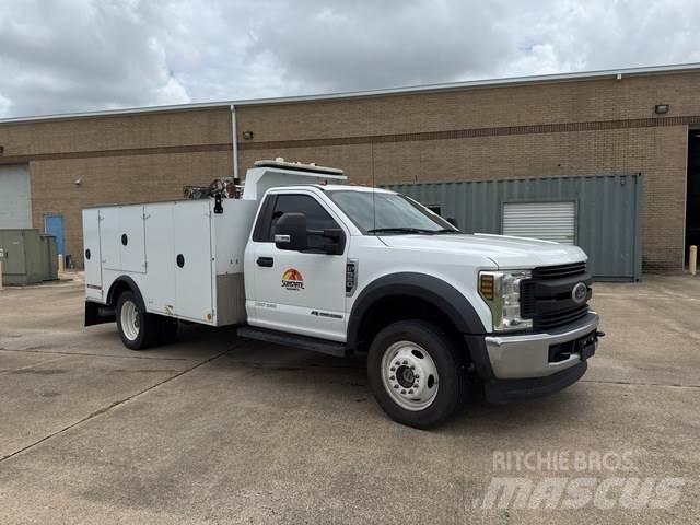 Ford F-550 Kommunal-Sonderfahrzeuge