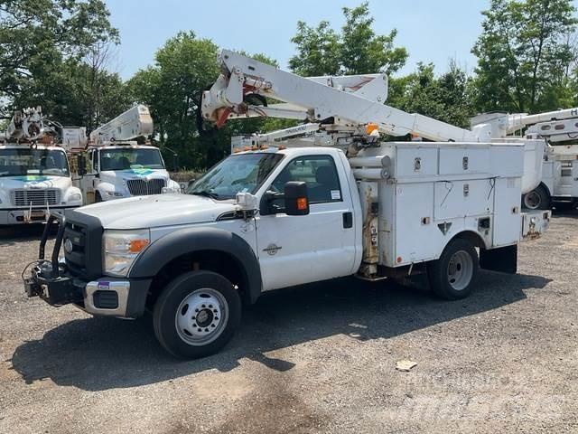 Ford F-550 Andere Fahrzeuge