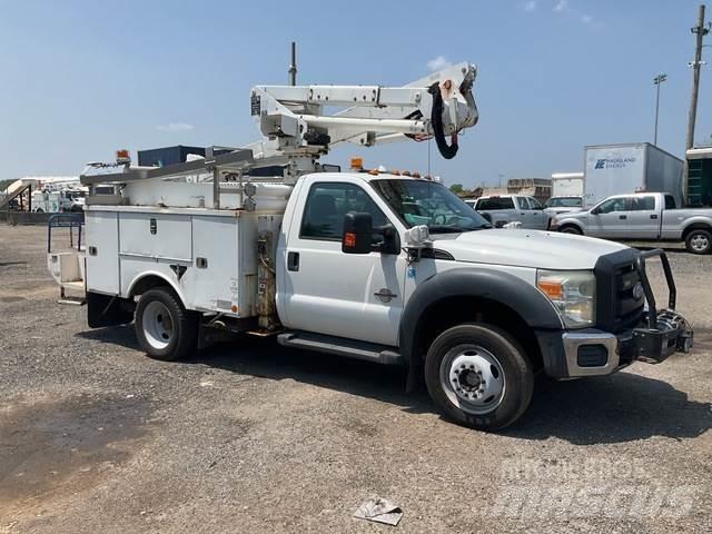 Ford F-550 Andere Fahrzeuge