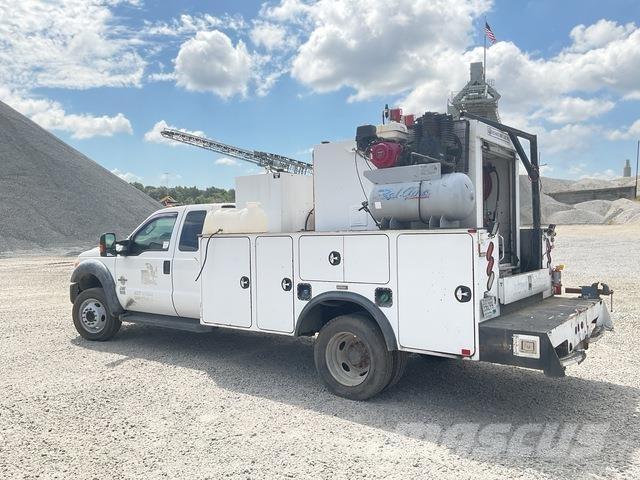 Ford F-550 Tankwagen