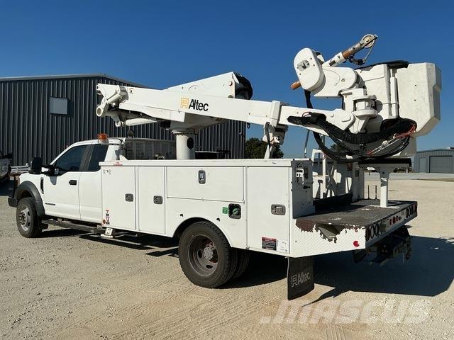 Ford F-550 LKW-Arbeitsbühnen