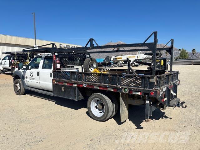 Ford F-550 Kranwagen