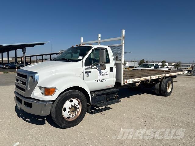 Ford F-650 Pritschenwagen/Pritschenwagen mit Seitenklappe