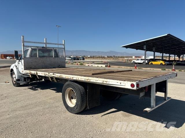 Ford F-650 Pritschenwagen/Pritschenwagen mit Seitenklappe