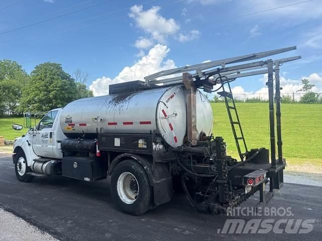 Ford F-750 Betonmischer