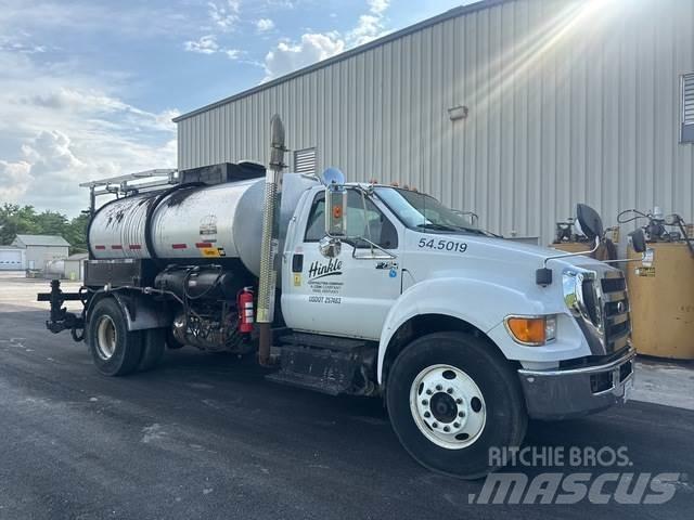 Ford F-750 Betonmischer
